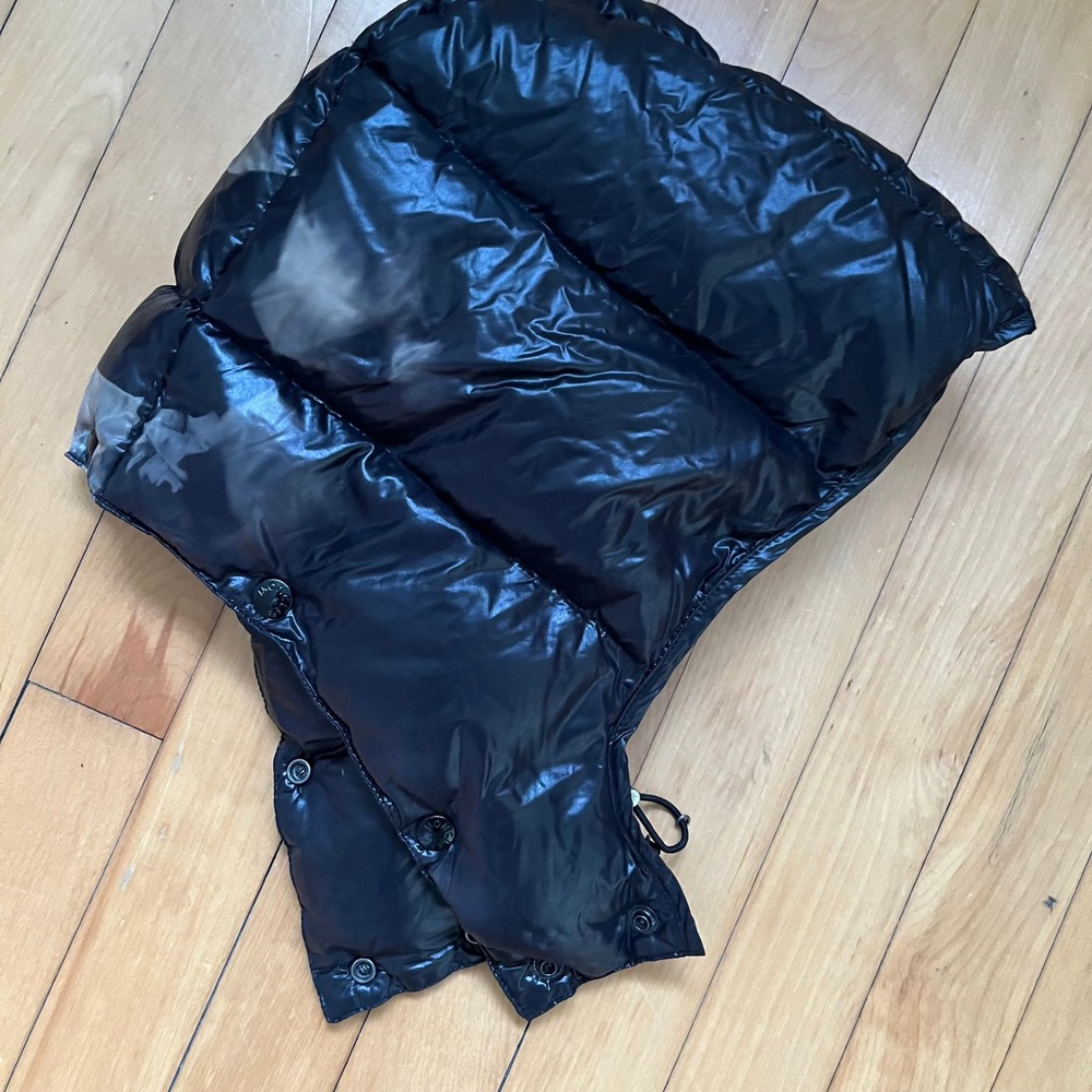 Moncler Shiny Black Puffer Hood Detachable Quilted Down Jacket Accessory
